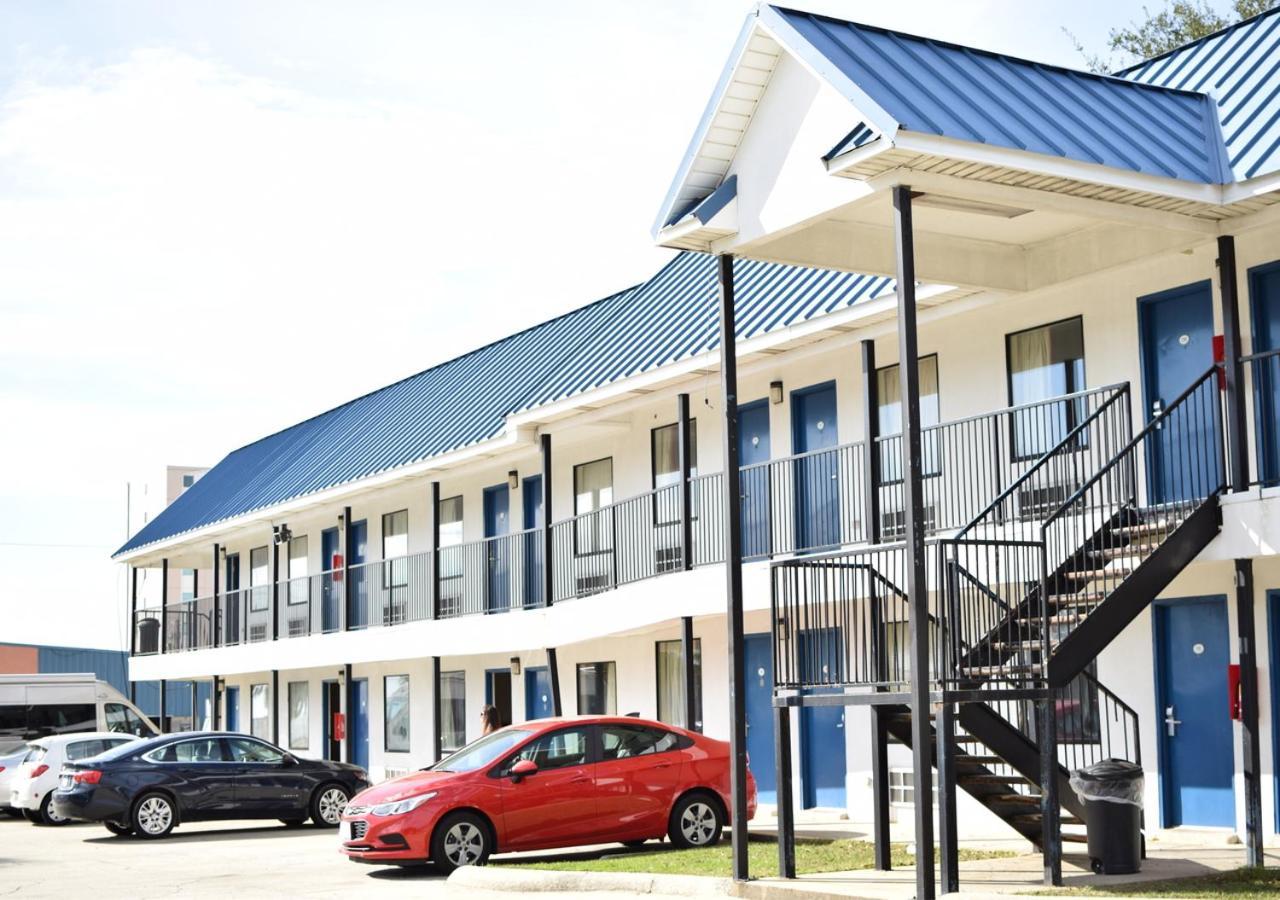 Bayfront Inn Biloxi Extérieur photo